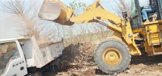 رفع ١٩٨٠ طن مخلفات وقمامة خلال النصف الأول من مارس الجارى