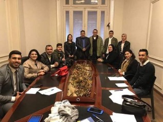 المحافظين يطالب بصدور قرار فرض حظر التجوال داخل البلاد لمواجهة انتشار فيروس كورونا.