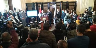 وزارة الصحة تدعو المواطنين للبعد عن التجمعات وتفعل العكس