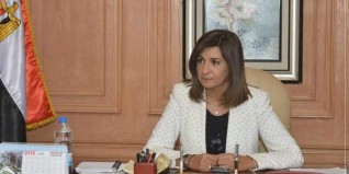 وزيرة الهجرة تستعرض تقريرا حول مبادرة "خلينا سند لبعض" وجهود المصريين بالخارج في دعم العالقين