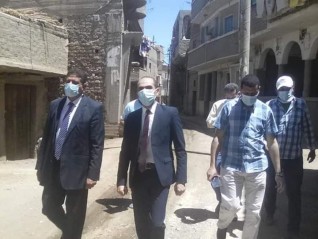نائب محافظ سوهاج يتفقد مشروعات المبادرة الرئاسية "حياة كريمة" بقرى مركز ومدينة طما