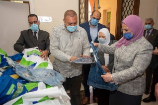 «القباج" توزع ملابس العيد في دور الرعاية بتكلفة ٧ ملايين جنيه
