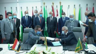 الجزار وأبو الغيط يشهدان توقيع عقد شراء أرض الأكاديمية العربية للعلوم والتكنولوجيا فرع العلمين الجديدة