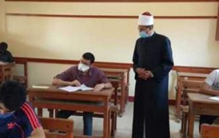 رئيس قطاع المعاهد الأزهرية: الامتحانات لم تخرج عن مستوى الطالب المتوسط