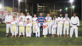 ابطال دريم سيتي في المقدمة