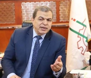 القوى العاملة : تعيين 2552 شاباً بينهم 33 من ذوى القدرات  بالجيزة
