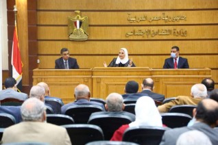 وزيرة التضامن الاجتماعي تجتمع مع هيئة الشراء الموحد والجمعيات الأهلية العاملة في مجال الخدمات الطبية