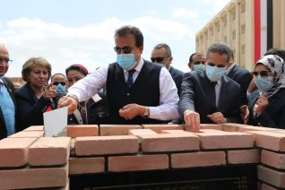 وزير التعليم العالي يضع حجر أساس الجامعة التكنولوجية بمحافظة الغربية