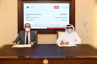 جامعة الإمارات ومتحف اللوفر بأبوظبي يوقعان اتفاقية تعاون لتعزيز التعاون والبحث العلمي