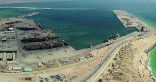 سلطنة عُمان تؤسس لمحطة حاويات جديدة في ميناء "الدقم"