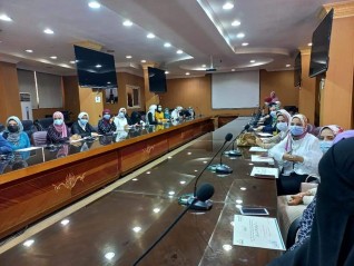 تدريب 60 خريجة وطالبة بالتربية النوعية لإنتاج المقررات الإلكترونية بكفرالشيخ