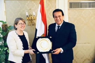 وزير التعليم العالي يستقبل سفيرة فنلندا بمناسبة انتهاء فترة عملها بالقاهرة