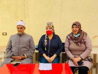 ندوة " مناهضة العنف ضد المرأة " بقرية عامر بالسويس
