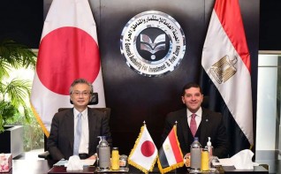 الرئيس التنفيذي لهيئة الاستثمار يبحث مع سفير اليابان بالقاهرة سُبل جذب المزيد من الاستثمارات اليابانية إلى السوق المصرية