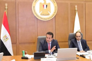 وزير التعليم العالي يرأس اجتماع المجلس الأعلى للجامعات بالعاصمة الإدارية