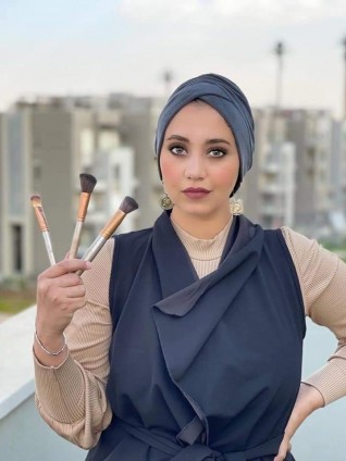 فريدة أشرف توضح قواعد استخدام المكياج بشكل صحيح في الشتاء