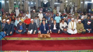 محافظ الإسكندرية يحتفل بالمولد النبوي بمسجد المرسي أبو العباس