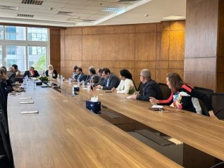 رئيس صندوق مساندة الصادرات تستعرض برنامج رد الأعباء التصديرية أمام شعبة المصدرين