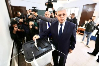وزير التعليم العالي يُدلي بصوته في الانتخابات الرئاسية