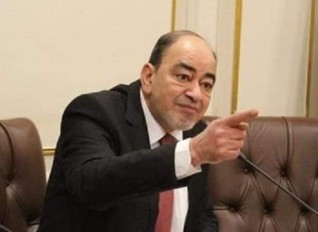 محمد إسماعيل يشيد باجتماع رئيس الوزراء لتوفير احتياجات المواطنين من المستلزمات الطبية والأدوية