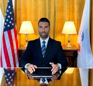 آدم صباغ من واشنطن: طالبنا الرئيس بايدن بالضغط لوقف الحرب