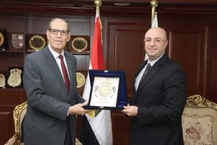 محافظ بني سويف ورئيس هيئة النيابة الإدارية يفتتحان مجمع النيابات بمدينة بني سويف الجديدة شرق النيل