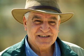 زاهي حواس : ما يشاع ان هناك أعمدة تحت هرم الملك خفرع أكاذيب