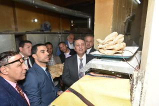 جولة تفقدية لنائب وزير التموين لتفقد مخزن للشركة العامة للجملة وعدد من المخابز ومحطات الوقود بالقاهرة