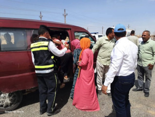 أبو زيد يضبط سيارة على الطريق الصحراوى الغربى تقل 35 طفلًا للعمل بالمزارع بالمنيا