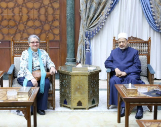 خلال استقباله رئيس المركز القومي للترجمة … شيخ الأزهر يدعو لإحياء ثقافة القراءة وإعادة نشر كنوز الإصدارات الإسلامية