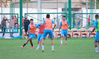 أسوان يفتح مران الخميس لحضور جماهيره تدريبات الفريق