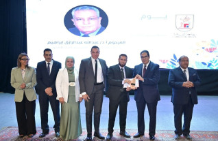 جامعة القاهرة تحتفي بيوم الوفاء .. تكريم الراحلين والمتقاعدين والمتميزين في أجواء إنسانية مؤثرة