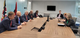 وزير التعليم العالي يبحث سبل التعاون مع وزيرة التعليم البريطانية ونائبة وزير التعليم الإندونيسي