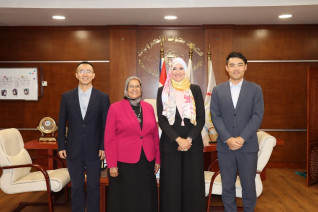 التعليم العالي : معهد بحوث الإلكترونيات يستقبل وفد منظمة التنمية والتعاون في الترابط العالمي للطاقة (GEIDCO) بالصين