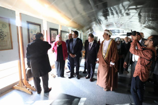 الأزهر يشارك في احتفالية اليوم العالمي للغة العربية بجناح وورش للخط العربي وجولة لطلابه بمتحف الحضارة