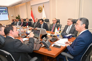 وزير التموين والدكتور أسامة الجوهري يستعرضان خطوات إطلاق تطبيق كارت المفتش للرقابة على المنشآت