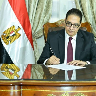 جامعة القاهرة توقّع جزاءات رادعة بحق بعض الطلاب لمخالفتهم القيم والأعراف الجامعية