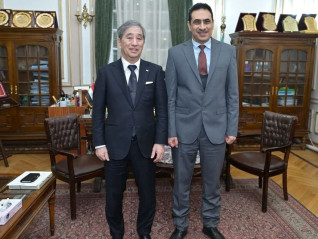 نائب رئيس جامعة القاهرة لشئون الدراسات العليا والبحوث يستقبل رئيس جامعة ناجويا اليابانية