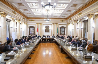 جامعة القاهرة تستقبل وفد جامعة بكين لتعزيز الشراكة الاستراتيجية ووضع الأطر النهائية لبرامج التعاون المشترك