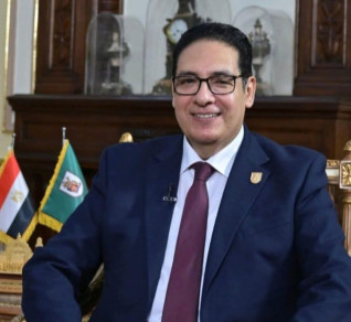 جامعة القاهرة تُطلق قافلة طبية شاملة إلى حي منشأة ناصر بمشاركة المعهد القومي للأورام وكليتي طب قصر العيني وطب الأسنان