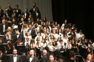 كورال اكابيلا يطلق حفلاته بمهرجان القلعة
